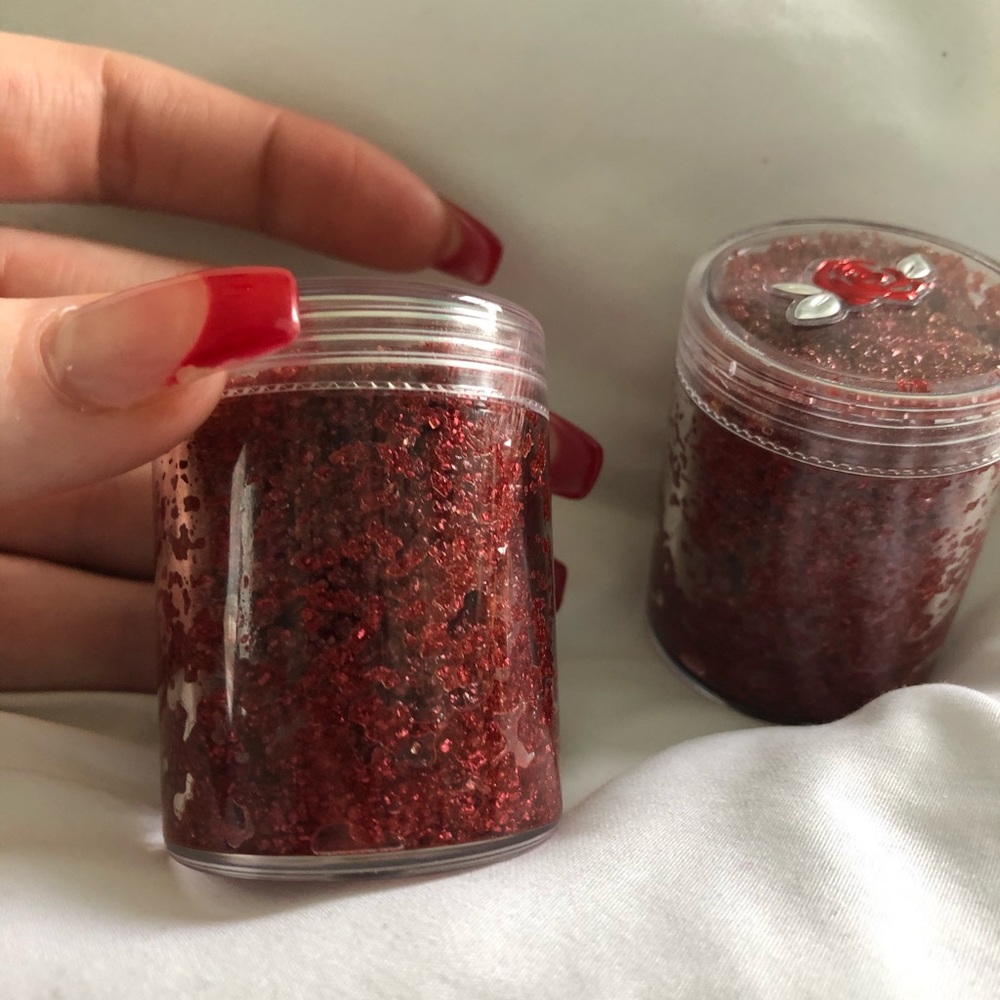 Cherry Roses Moisturizing Lip Scrub - Picture 4 of 5